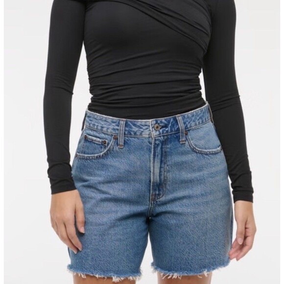 Abercrombie & Fitch Pants - Abercrombie And Fitch Curve Love High Rise Loose Short Women's 34 Raw Hem 7inL